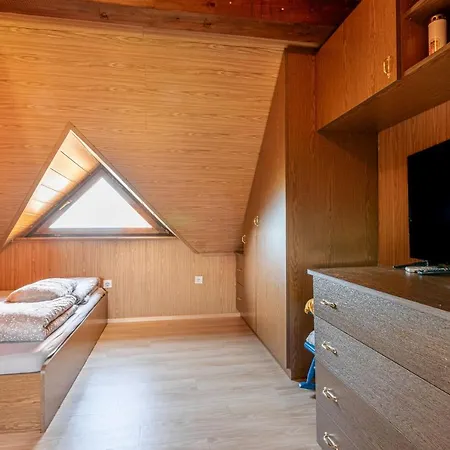Feriehus Vineyard Hocevar With Sauna - Happy *